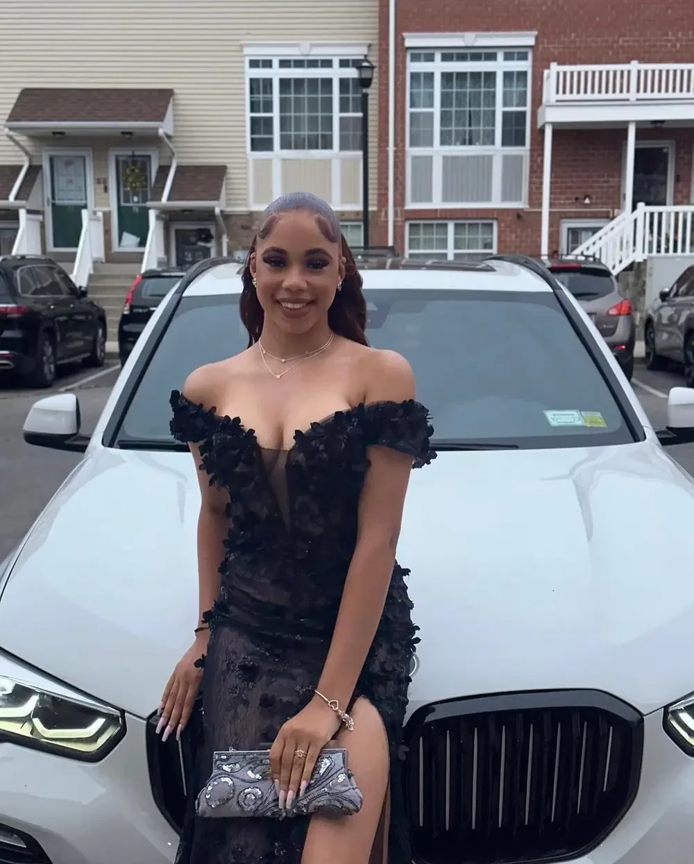 Gallery Image #slidesGrid12