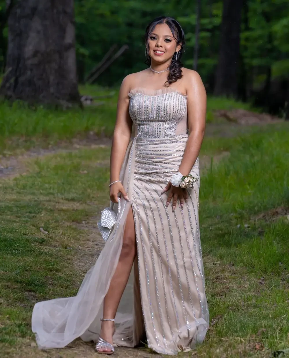 Gallery Image #slidesGrid17